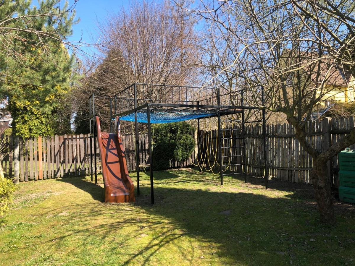 Apartmány Jevany Esterno foto