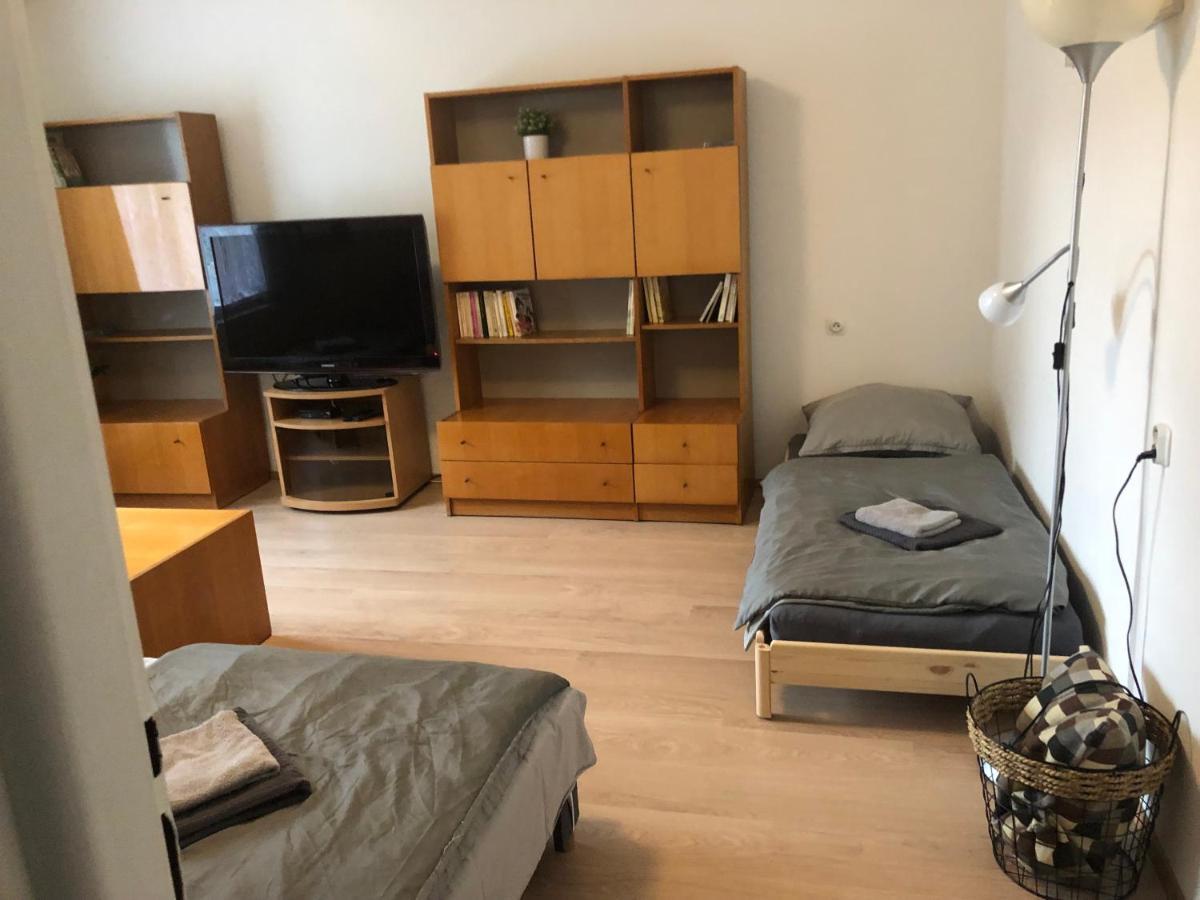 Apartmány Jevany Esterno foto