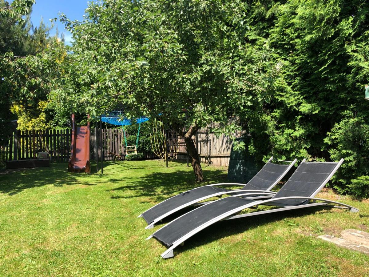 Apartmány Jevany Esterno foto