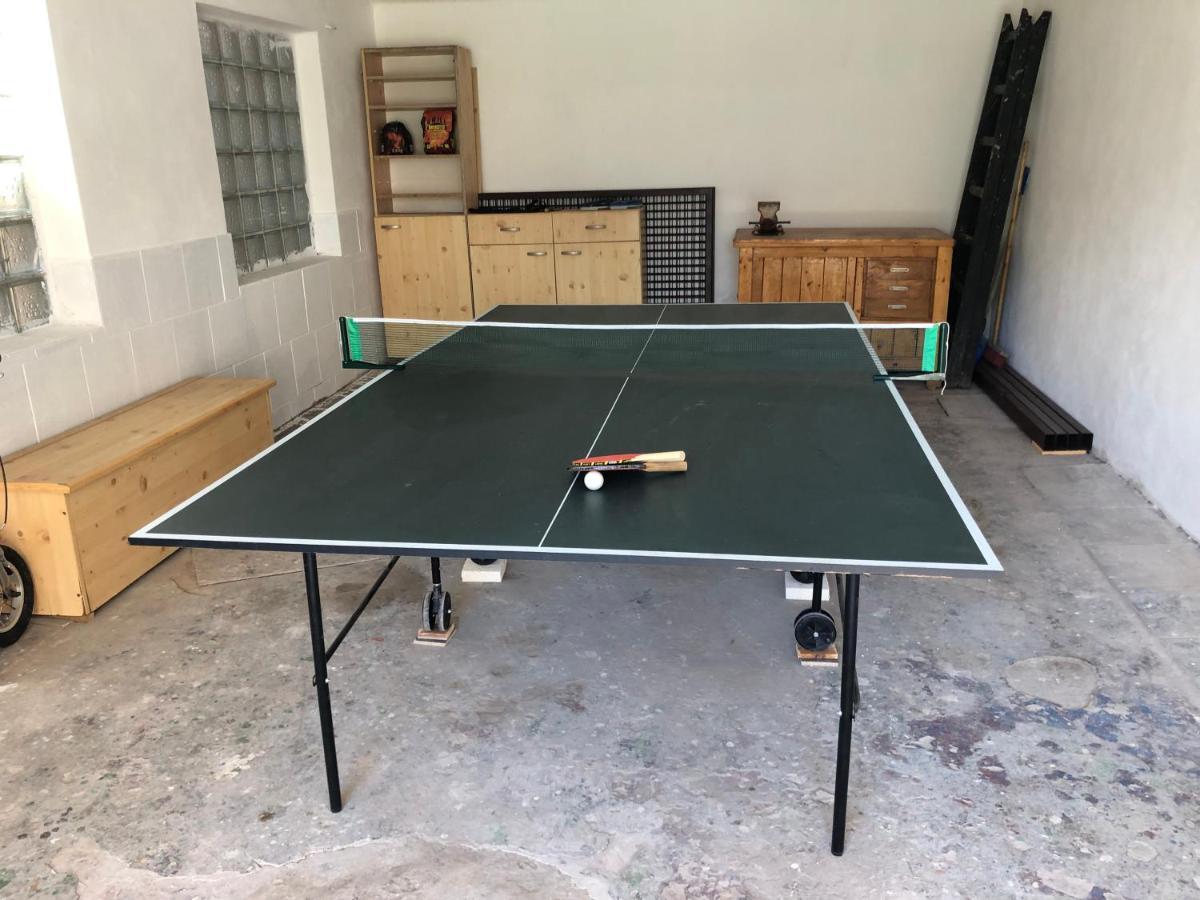 Apartmány Jevany Esterno foto