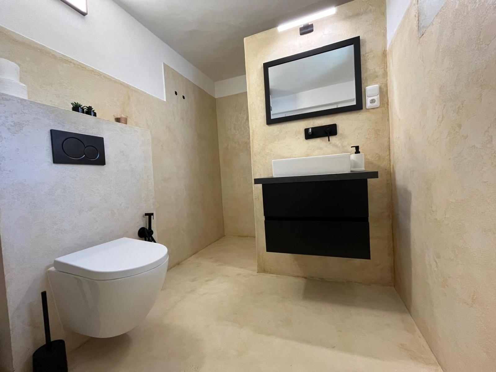 Apartmány Jevany Esterno foto