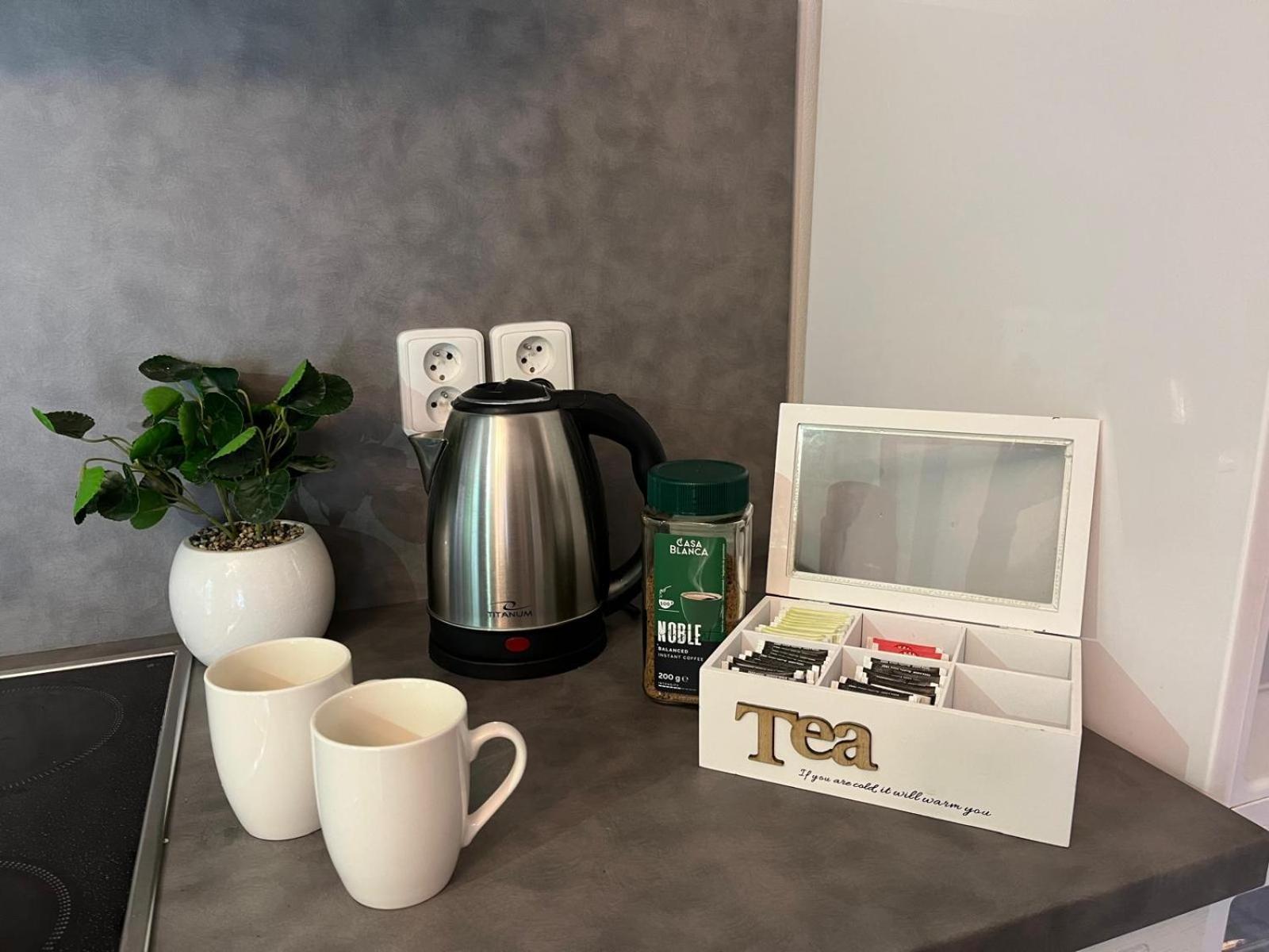 Apartmány Jevany Esterno foto